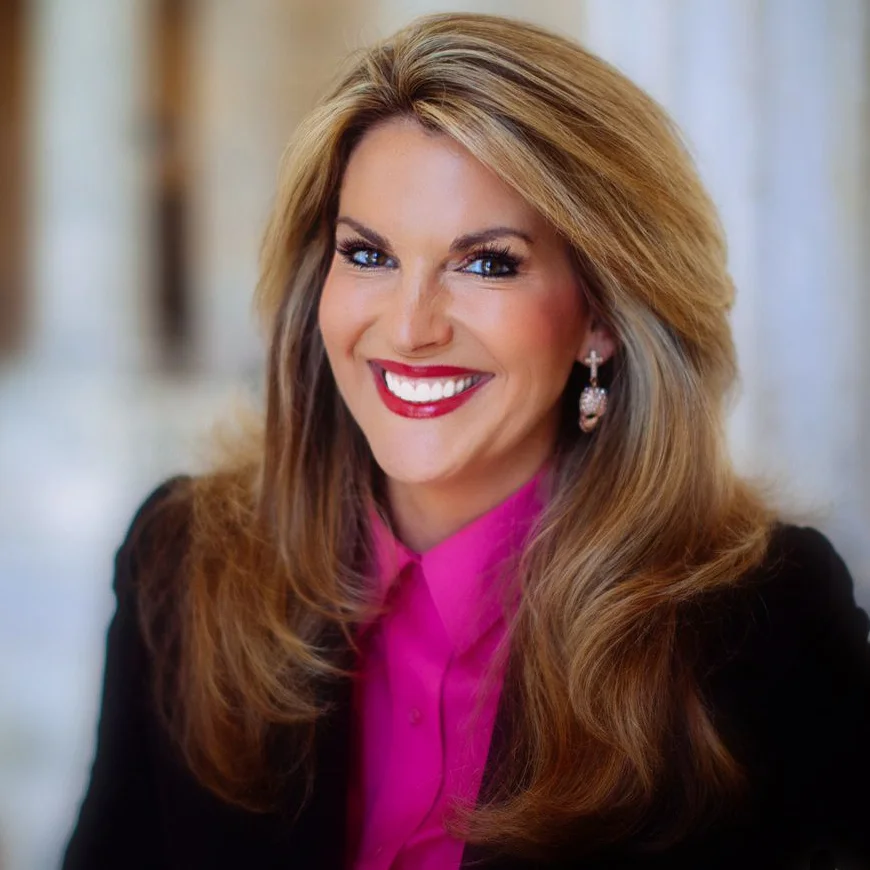 Headshot of Tracy Allman Dietz, Chief Executive Officer of DonorBureau